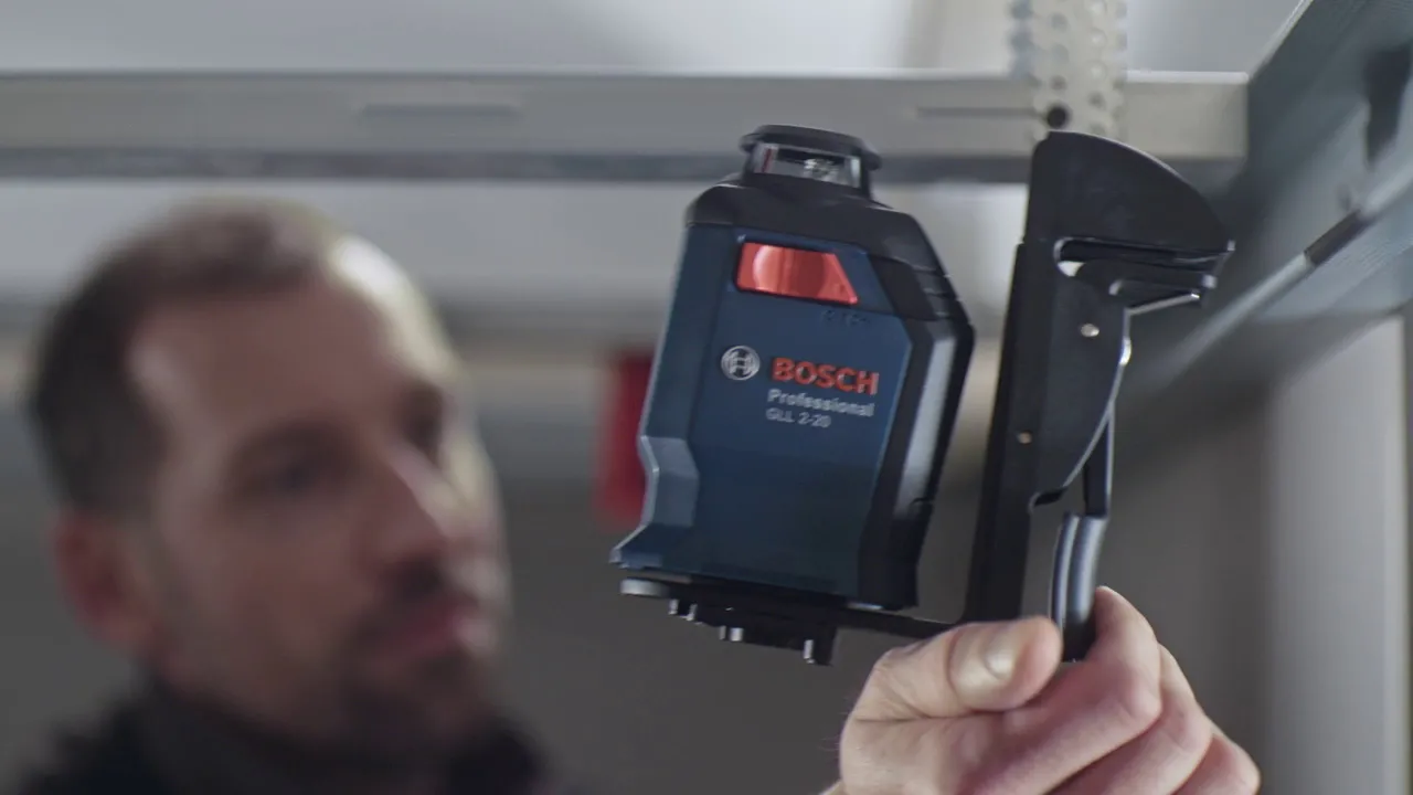 Линейный лазерный нивелир Bosch GLL 2-20 Professional
